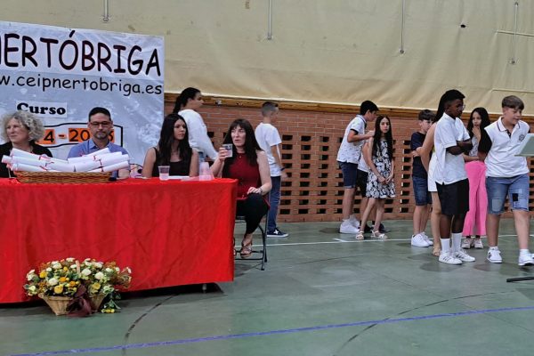 GRADUACION SEXTO (6)